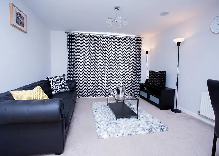 Mills Apartment - Two Bedroom En-Suite Apartment